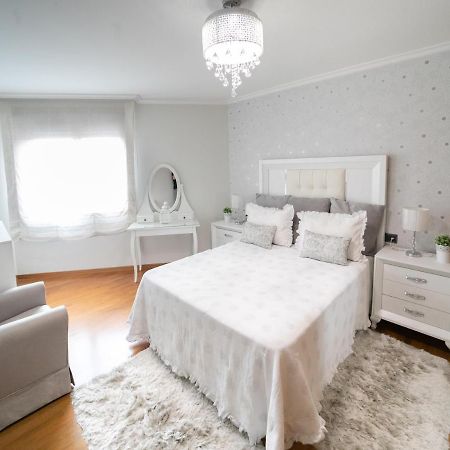 Galihost - Precioso Apartamento Con Parking En Vilagarcia 维拉加尔西亚·德·阿劳萨 外观 照片